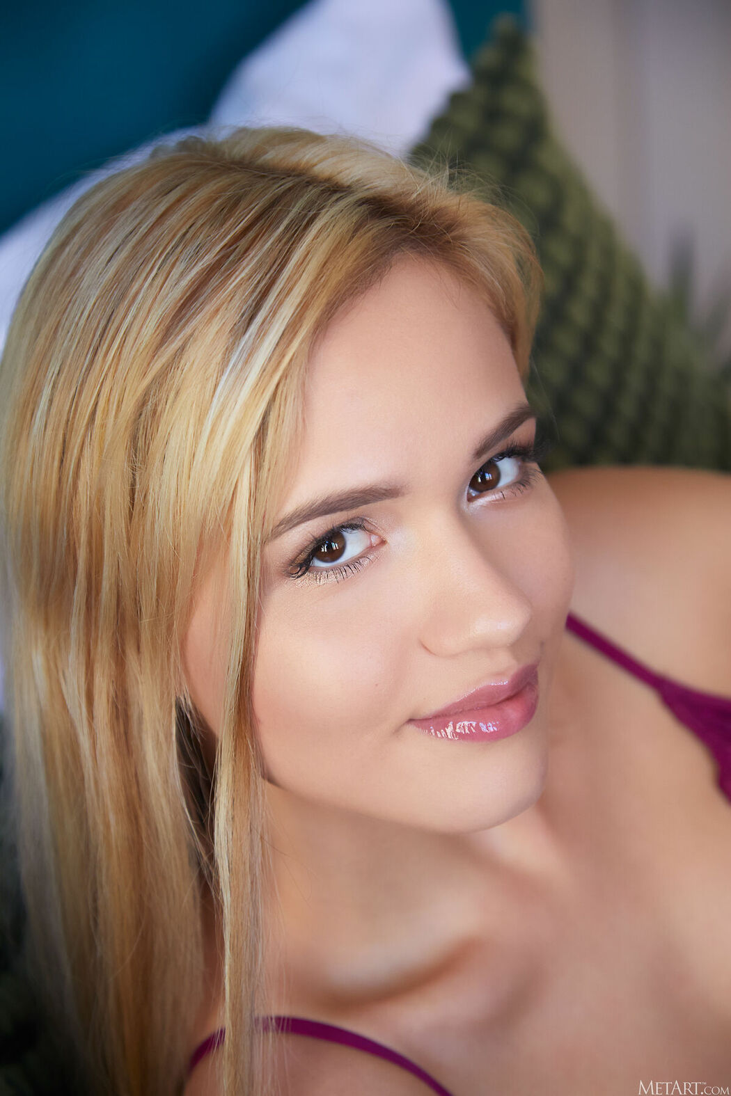 MetArt Novella Night – Purple Crush Part01 (57P)