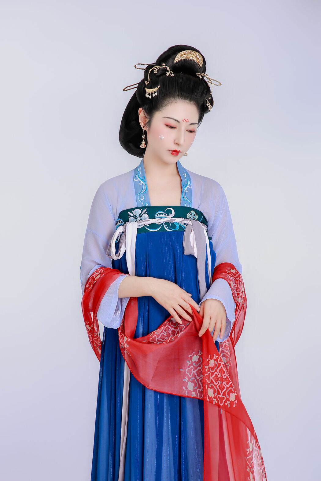 YiTuYu艺图语 Vol.9452 Xiao Yue Yue (23P)