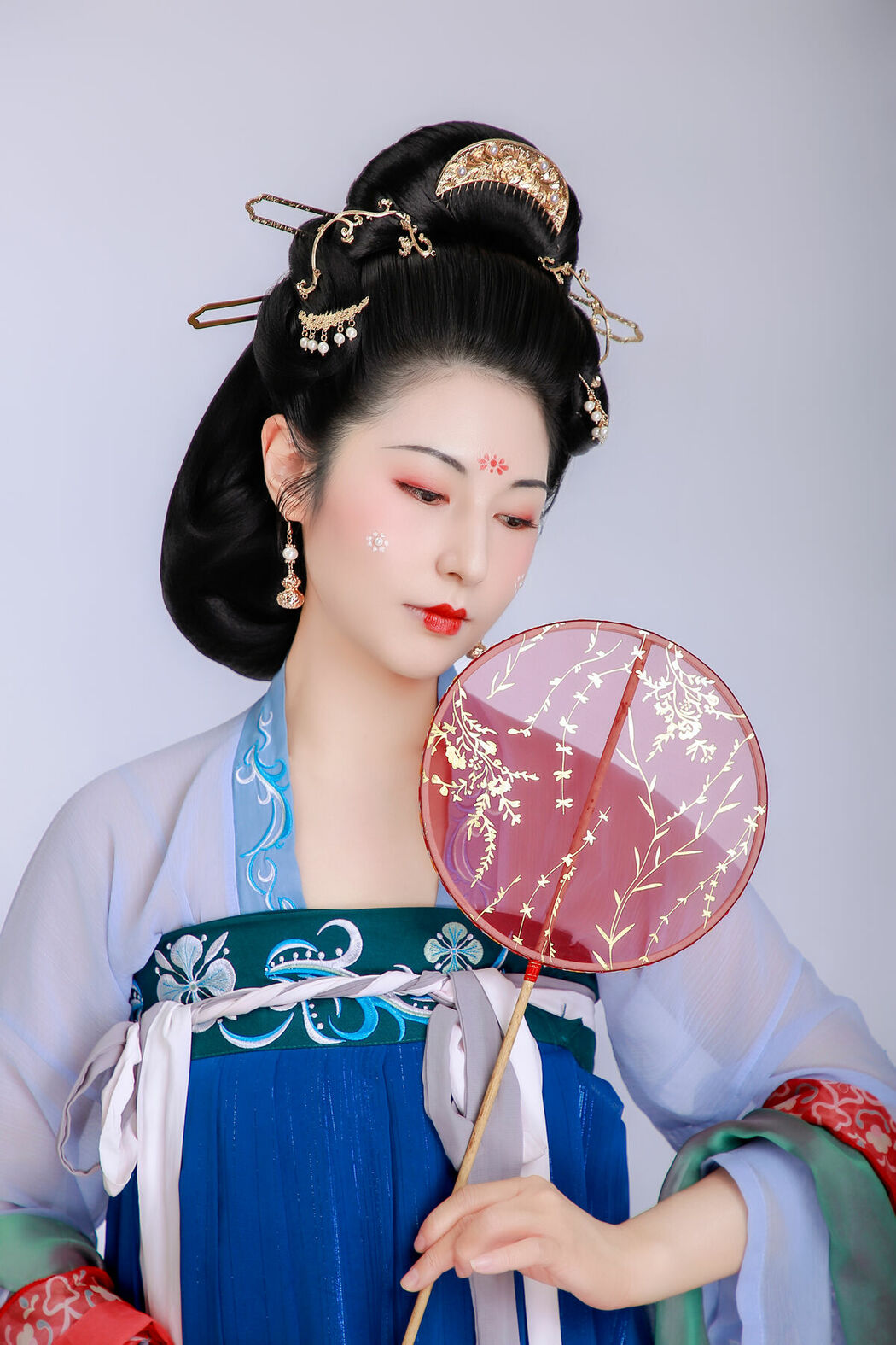 YiTuYu艺图语 Vol.9452 Xiao Yue Yue (23P)