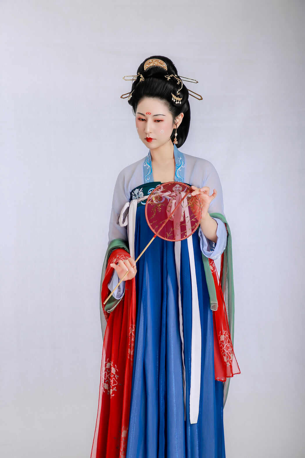 YiTuYu艺图语 Vol.9452 Xiao Yue Yue (23P)