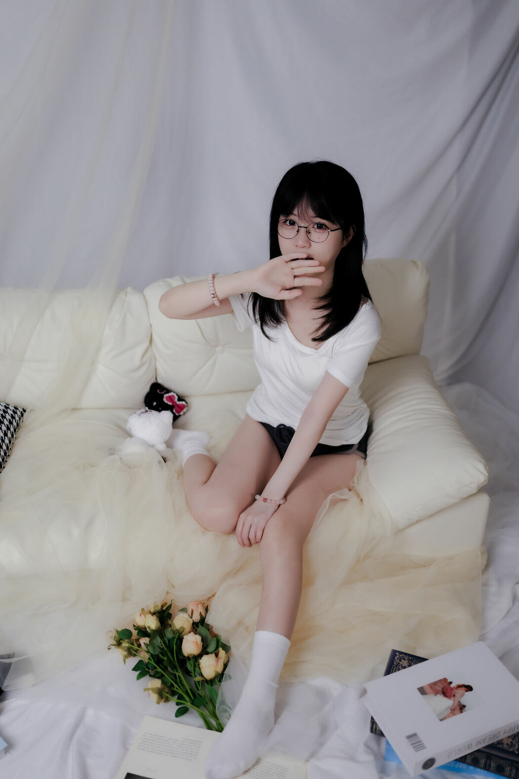 YiTuYu艺图语 Vol.9455 Fei Bi (34P)