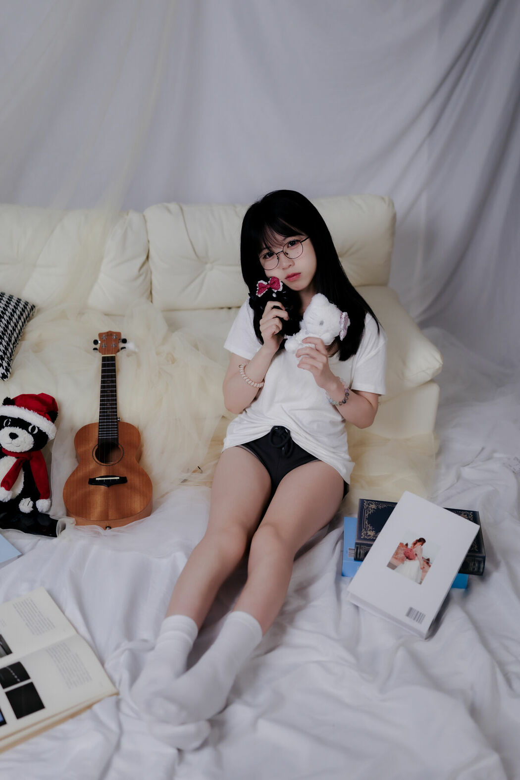 YiTuYu艺图语 Vol.9455 Fei Bi (34P)