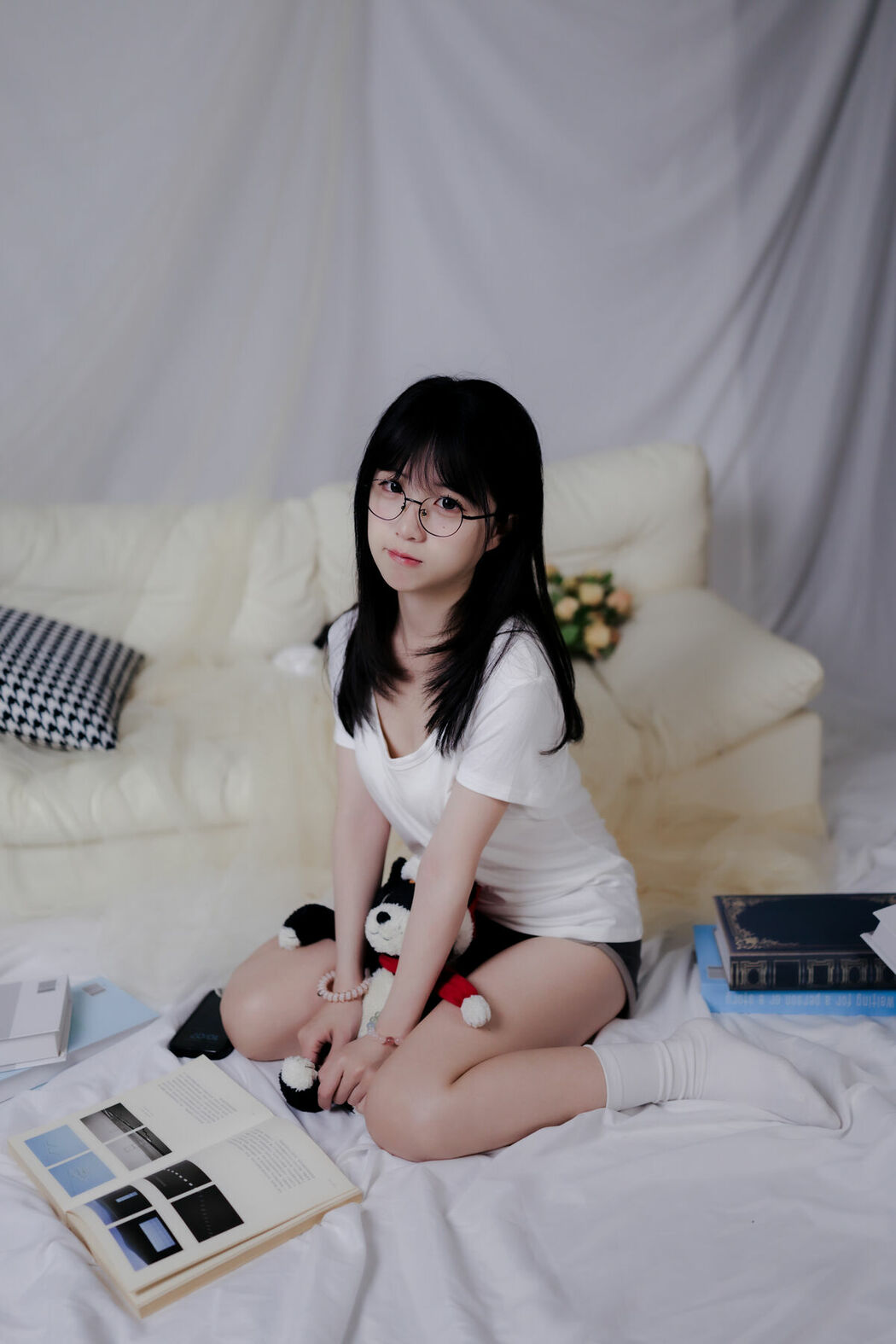YiTuYu艺图语 Vol.9455 Fei Bi (34P)