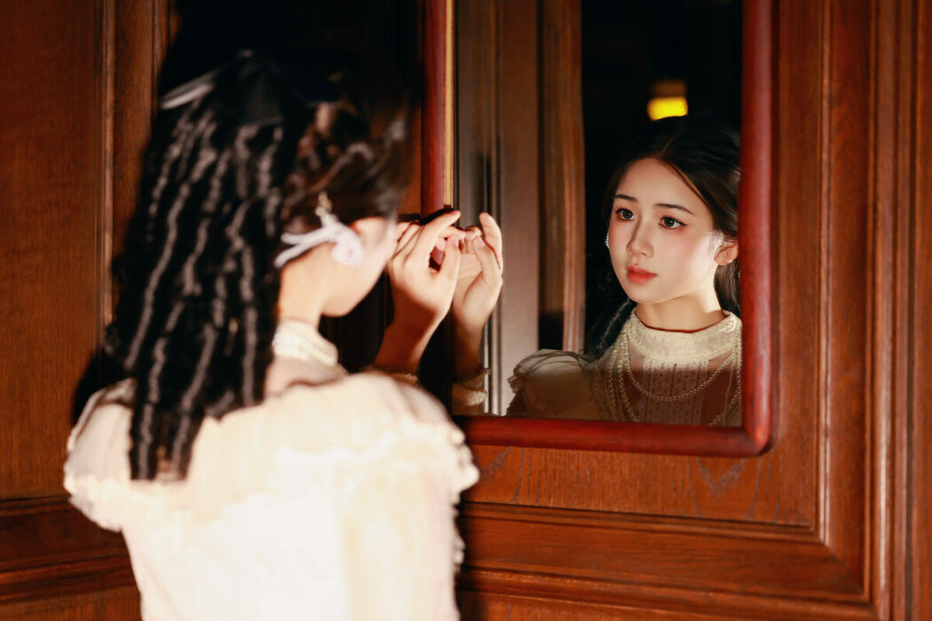 YiTuYu艺图语 Vol.9454 Xiao Du Tong Xue (36P)