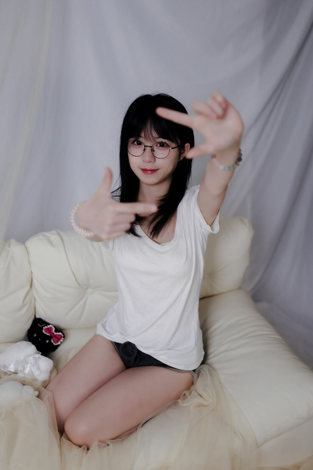 YiTuYu艺图语 Vol.9455 Fei Bi (34P)