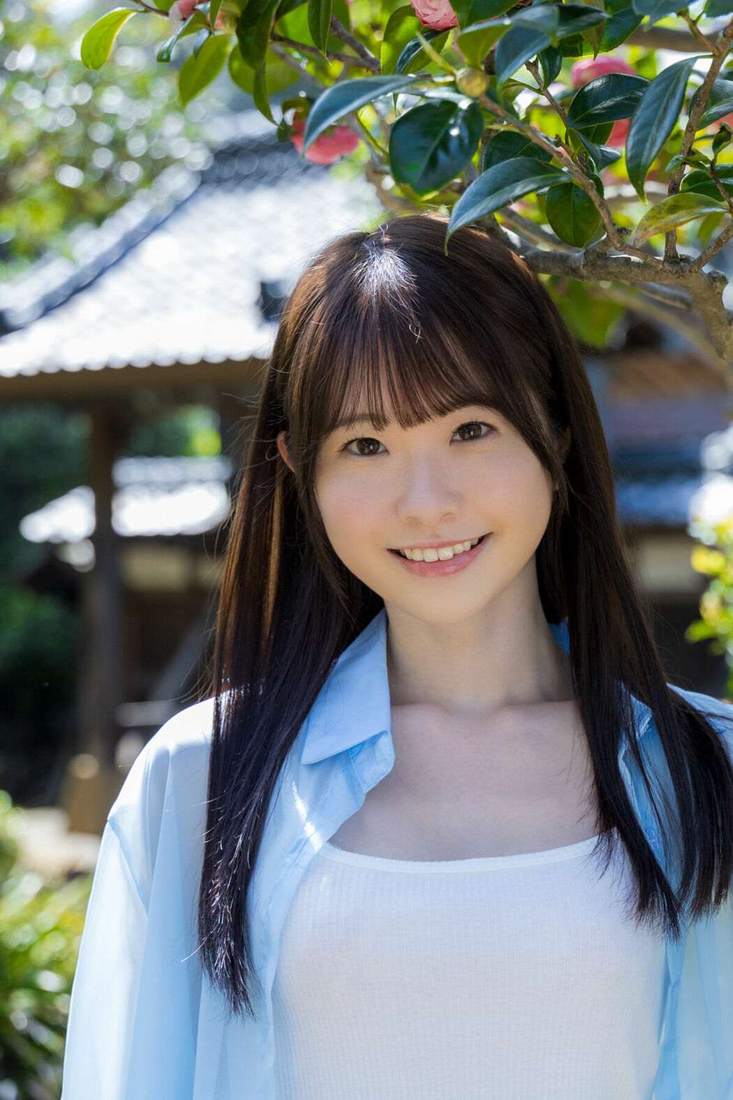 JP Emika Shirakami 白上咲花 – 写真集 百花繚乱 Part02 (52P)