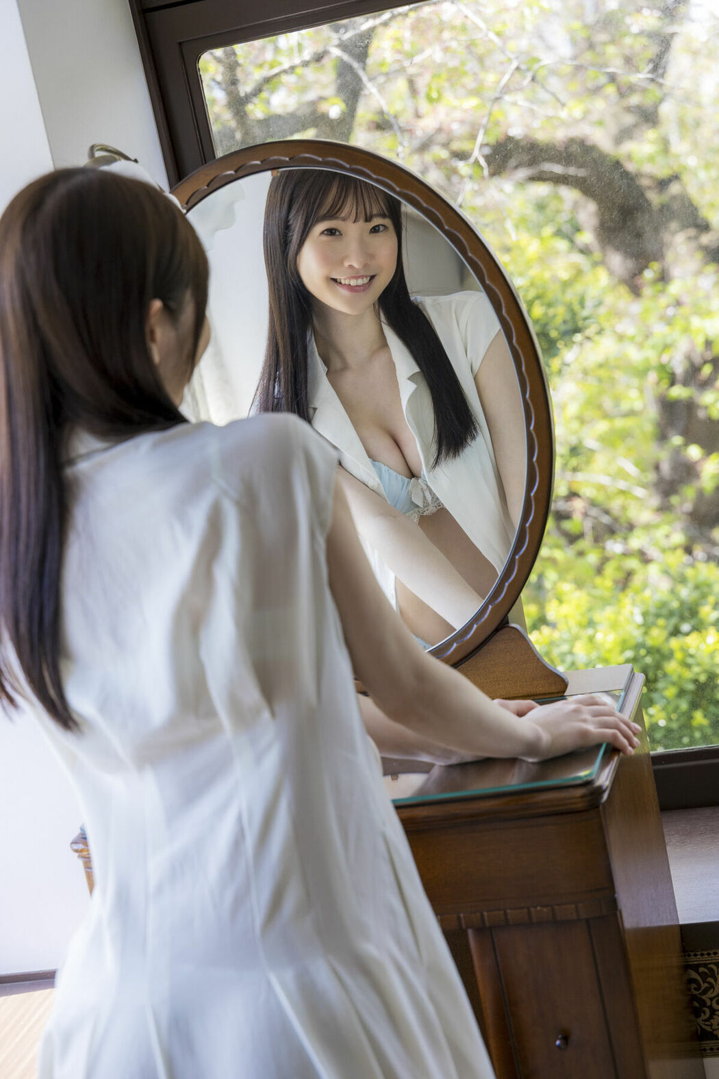 JP Emika Shirakami 白上咲花 – 写真集 百花繚乱 Part02 (52P)