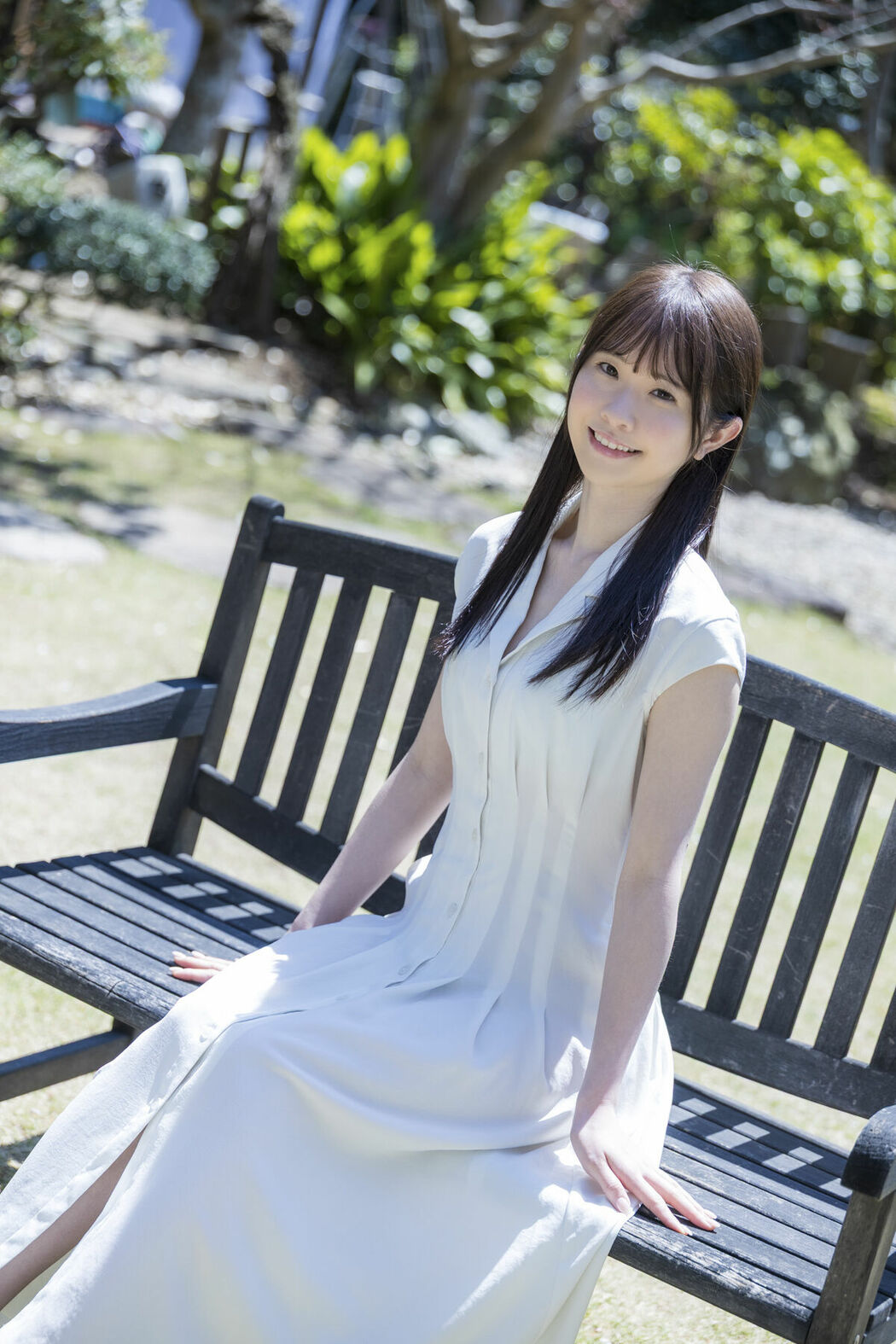 JP Emika Shirakami 白上咲花 – 写真集 百花繚乱 Part02 (52P)