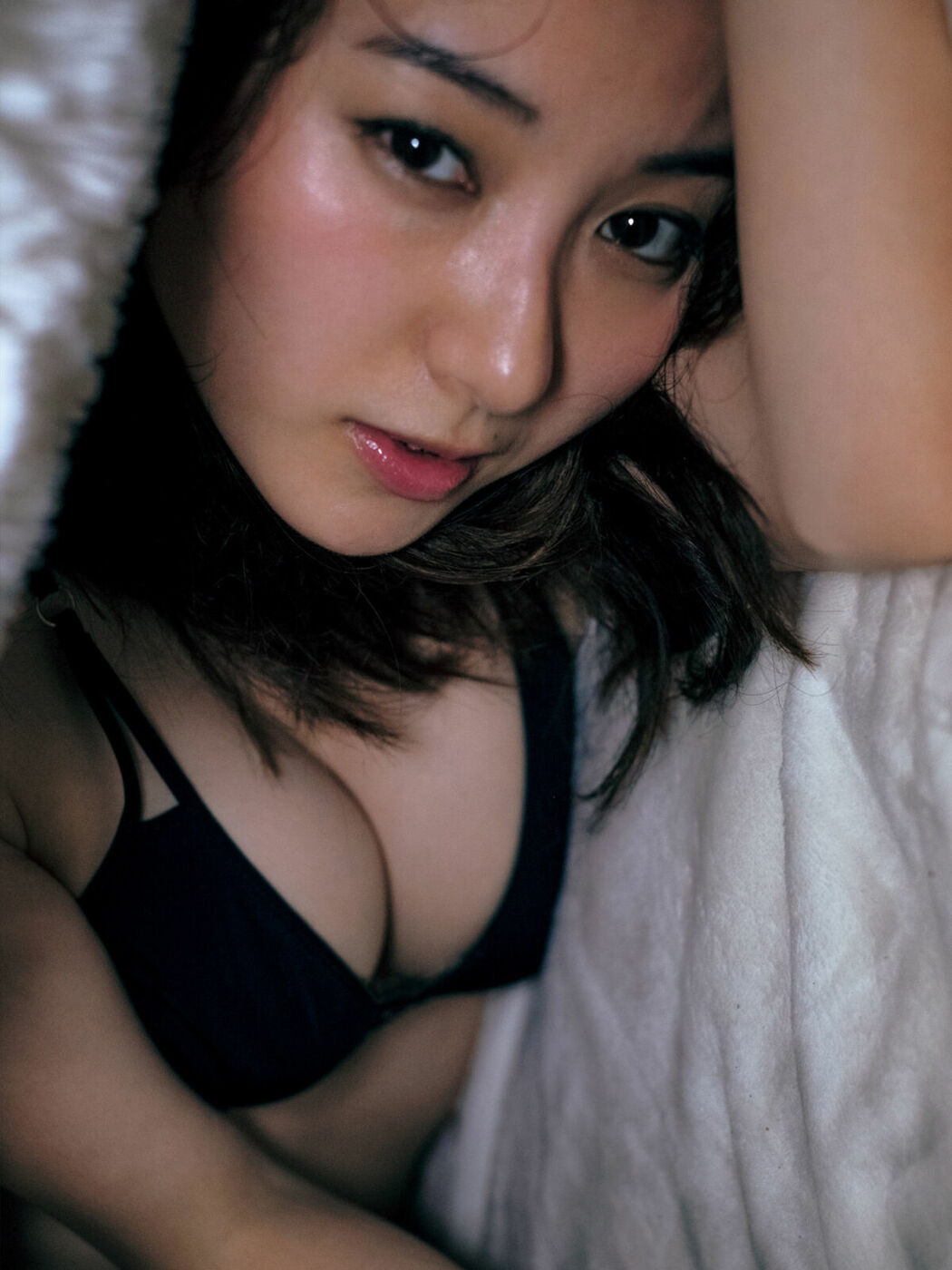 JP Riho Takada 高田里穂 – 電子版だけの特典40ページ付き 写真集 素描 Part01 (66P)