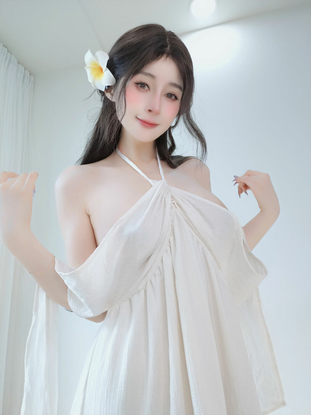 Coser@白银81 – Fantia 2025年10月会员合集 16套 Part01 (59P – 5V)
