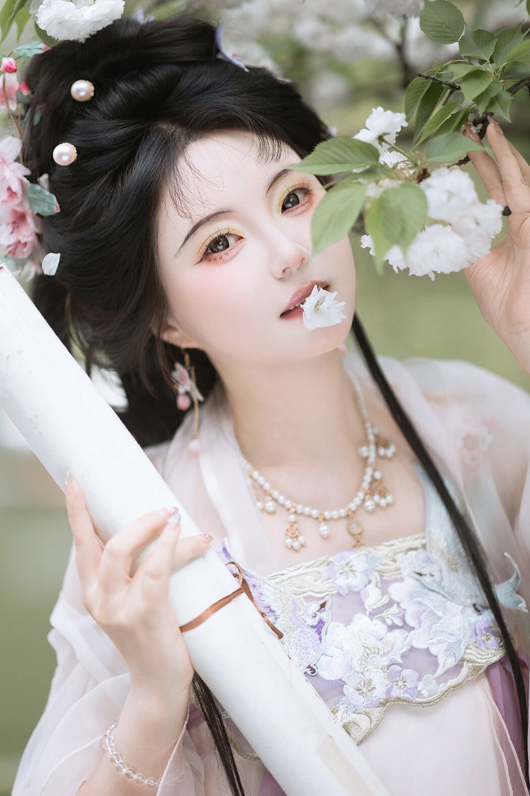 YiTuYu艺图语 Vol.9462 Lu Lu Haley (44P) Cover Photo