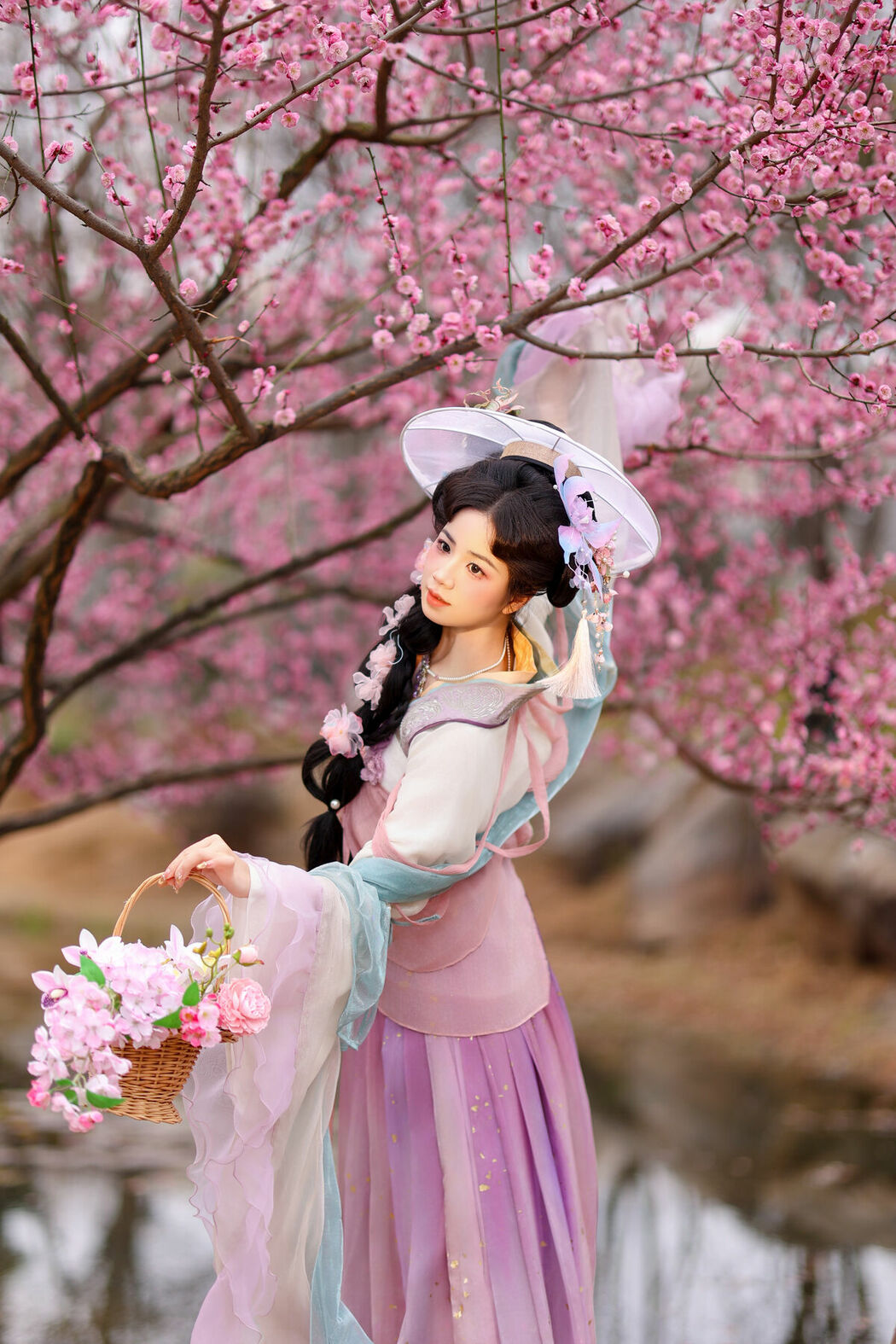 YiTuYu艺图语 Vol.9463 Xiao Du Tong Xue (47P)