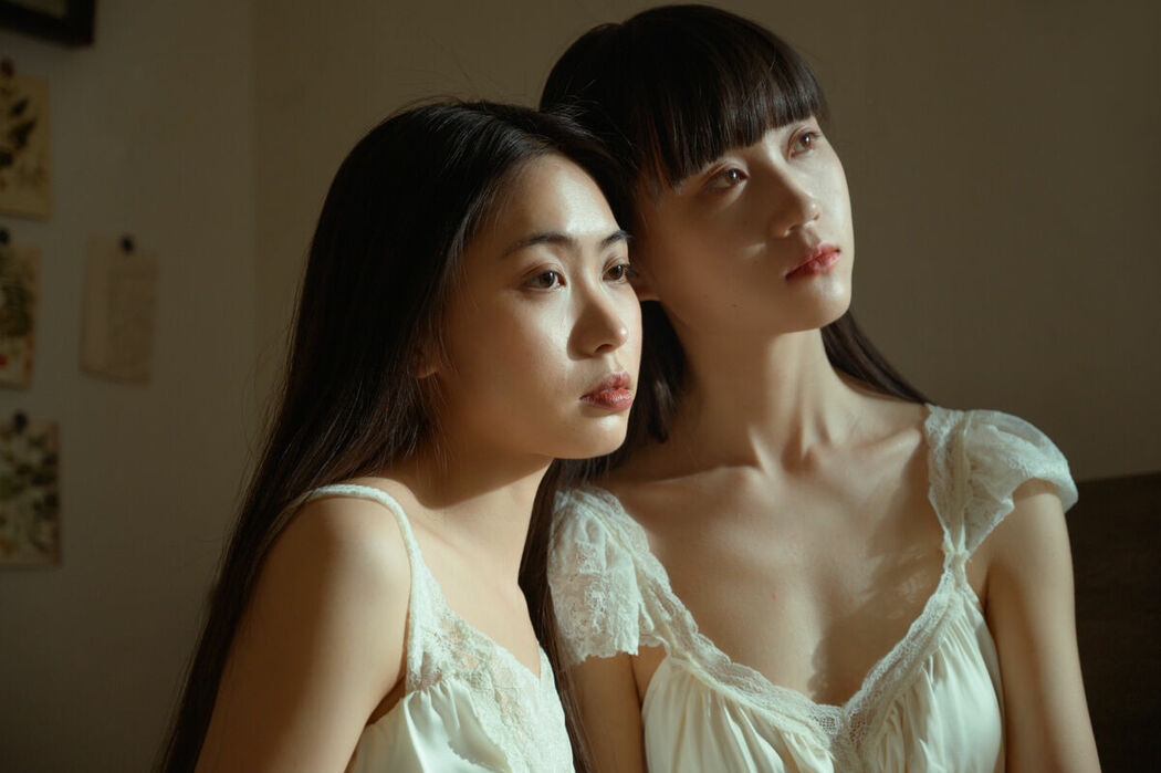 YiTuYu艺图语 Vol.9464 Ban Ge Yue Liang (17P)