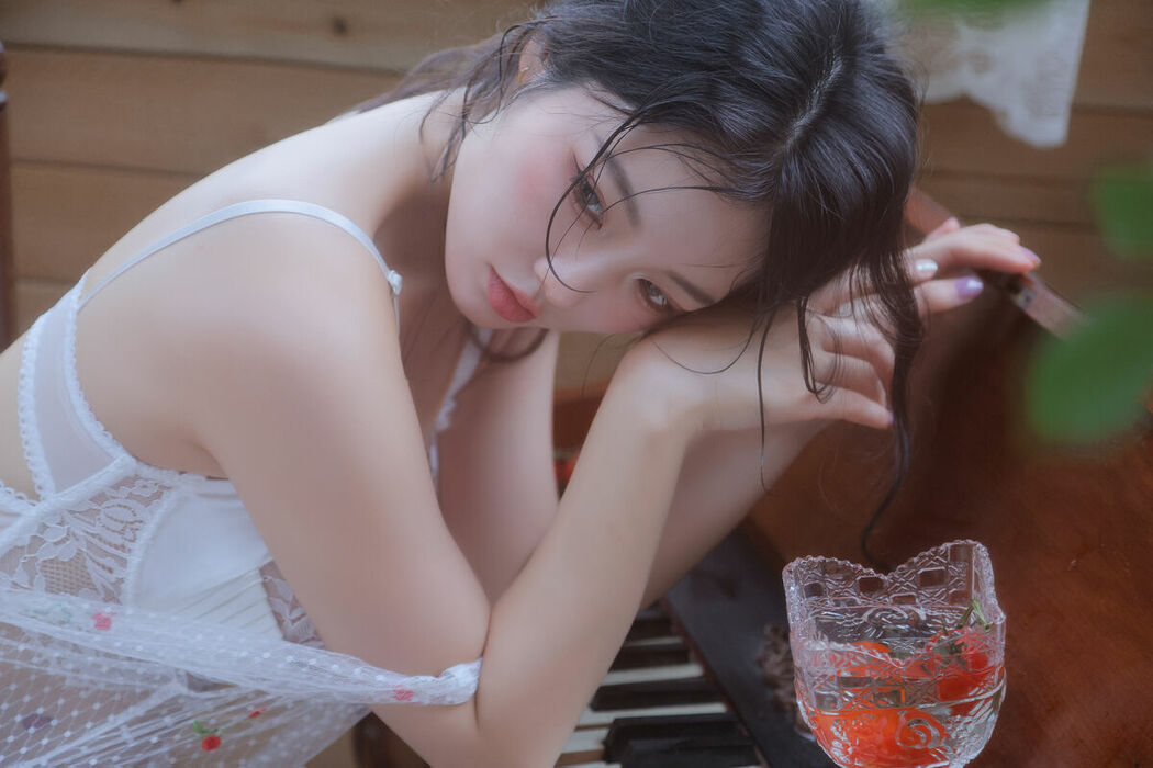 YiTuYu艺图语 Vol.9465 Tao Liang A Zhai (37P)