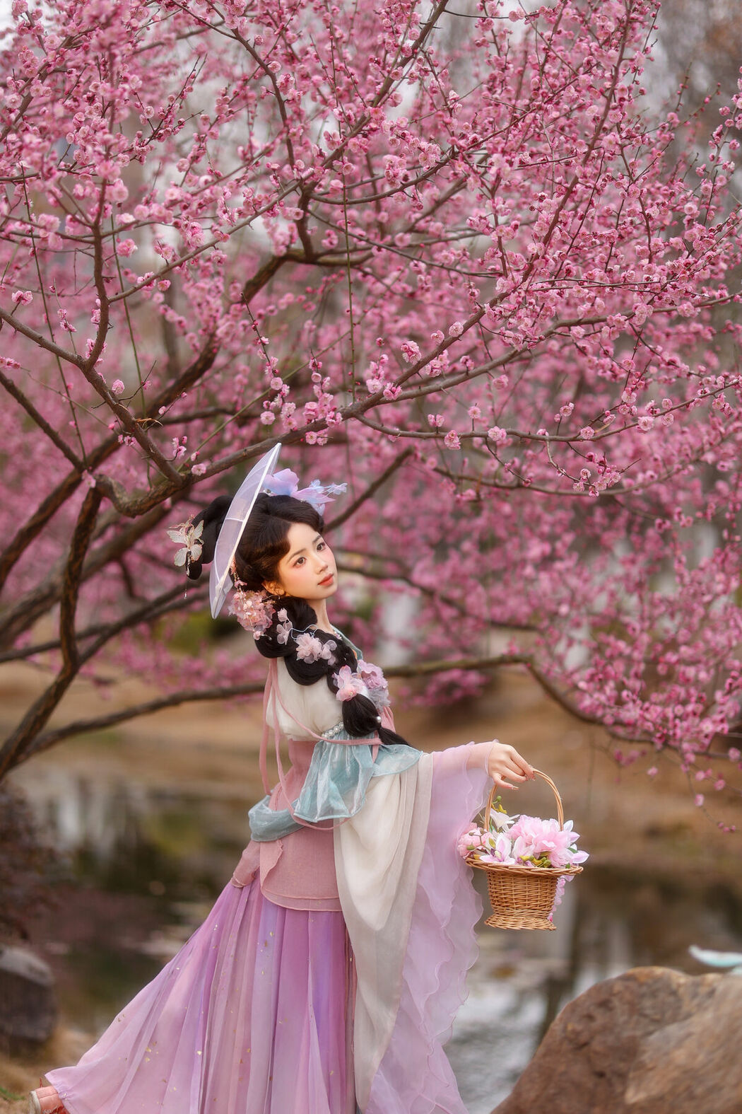 YiTuYu艺图语 Vol.9463 Xiao Du Tong Xue (47P)