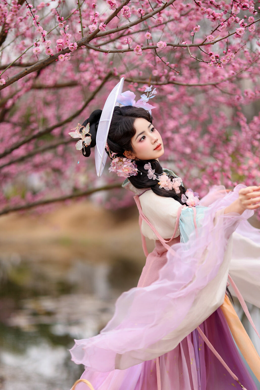 YiTuYu艺图语 Vol.9463 Xiao Du Tong Xue (47P)