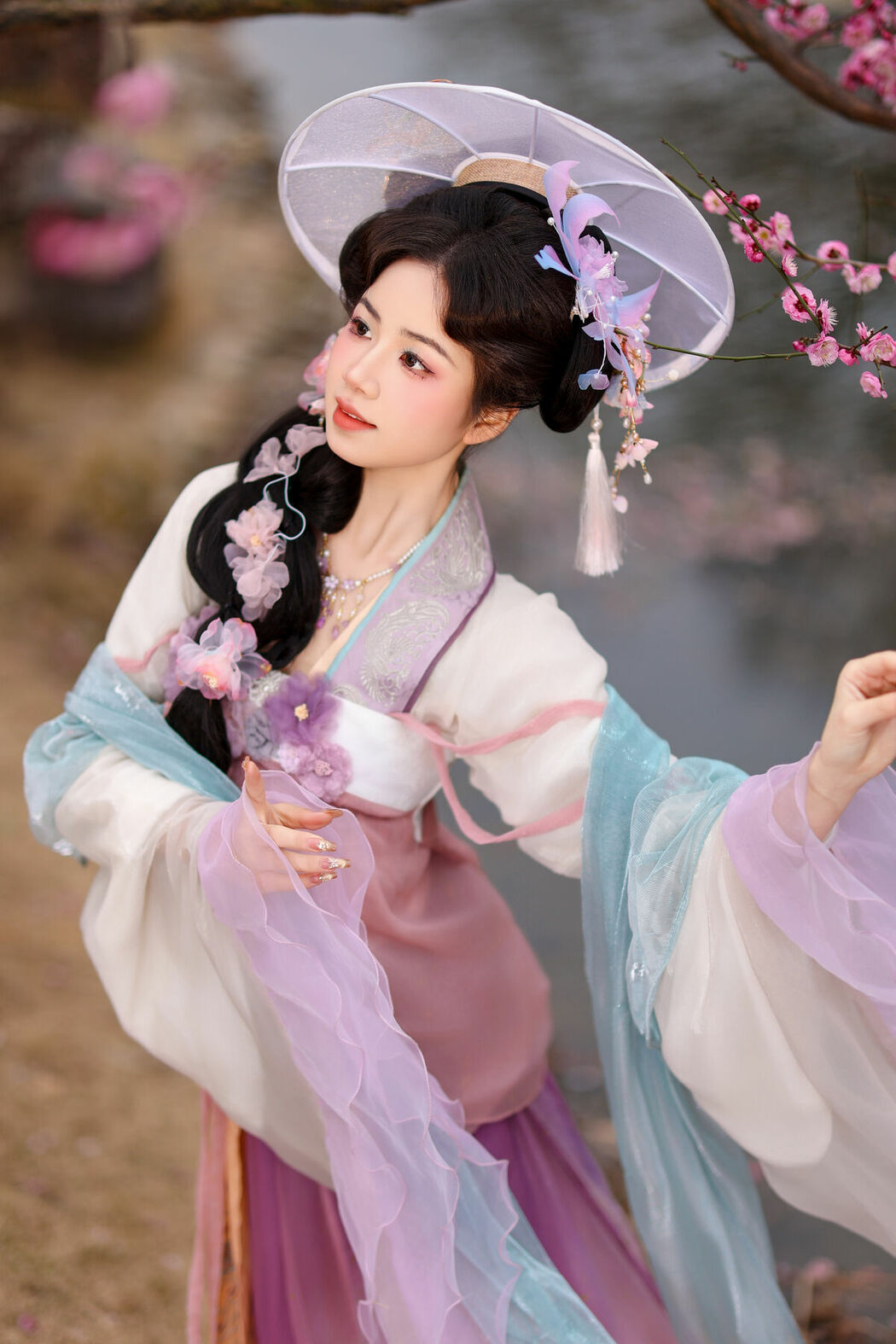 YiTuYu艺图语 Vol.9463 Xiao Du Tong Xue (47P)