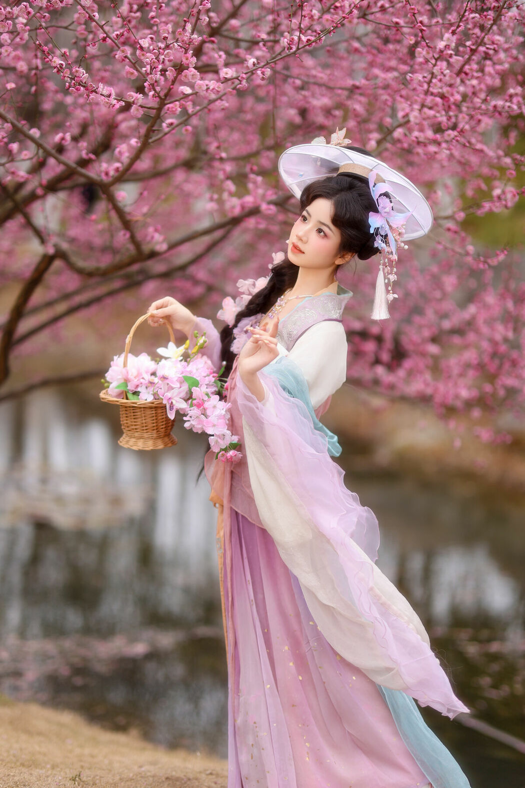 YiTuYu艺图语 Vol.9463 Xiao Du Tong Xue (47P)