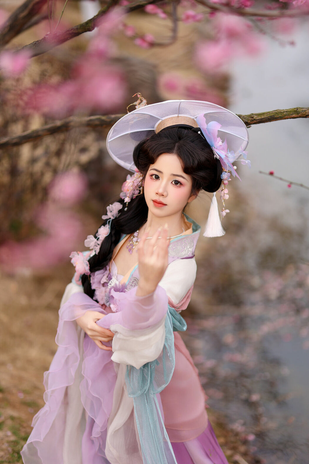 YiTuYu艺图语 Vol.9463 Xiao Du Tong Xue (47P)