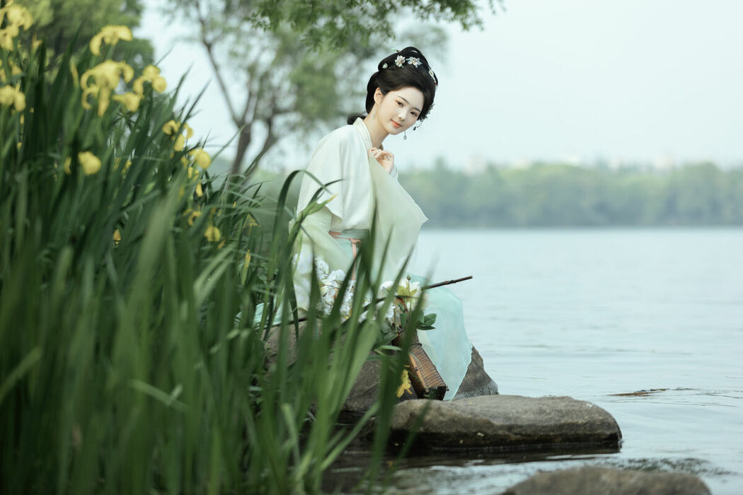 YiTuYu艺图语 Vol.9467 Gu Xiao Man (48P)