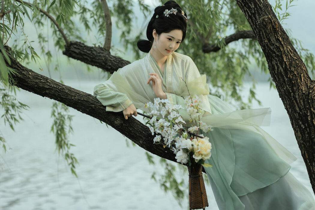 YiTuYu艺图语 Vol.9467 Gu Xiao Man (48P)