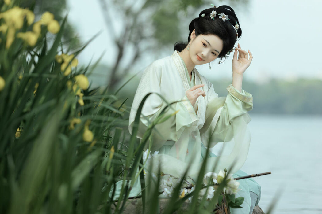 YiTuYu艺图语 Vol.9467 Gu Xiao Man (48P)