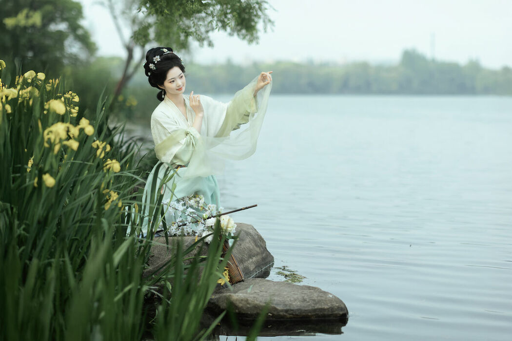 YiTuYu艺图语 Vol.9467 Gu Xiao Man (48P)