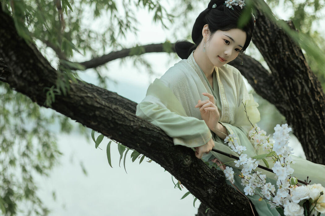 YiTuYu艺图语 Vol.9467 Gu Xiao Man (48P)