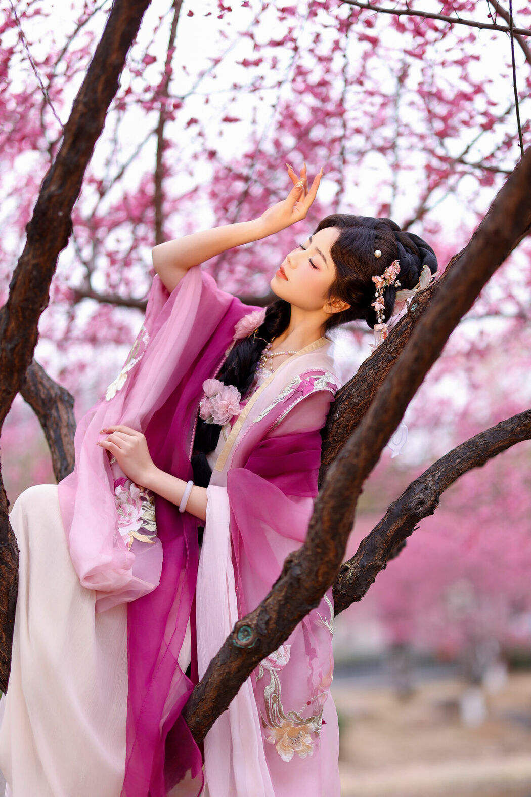 YiTuYu艺图语 Vol.9473 Xiao Du Tong Xue (34P)