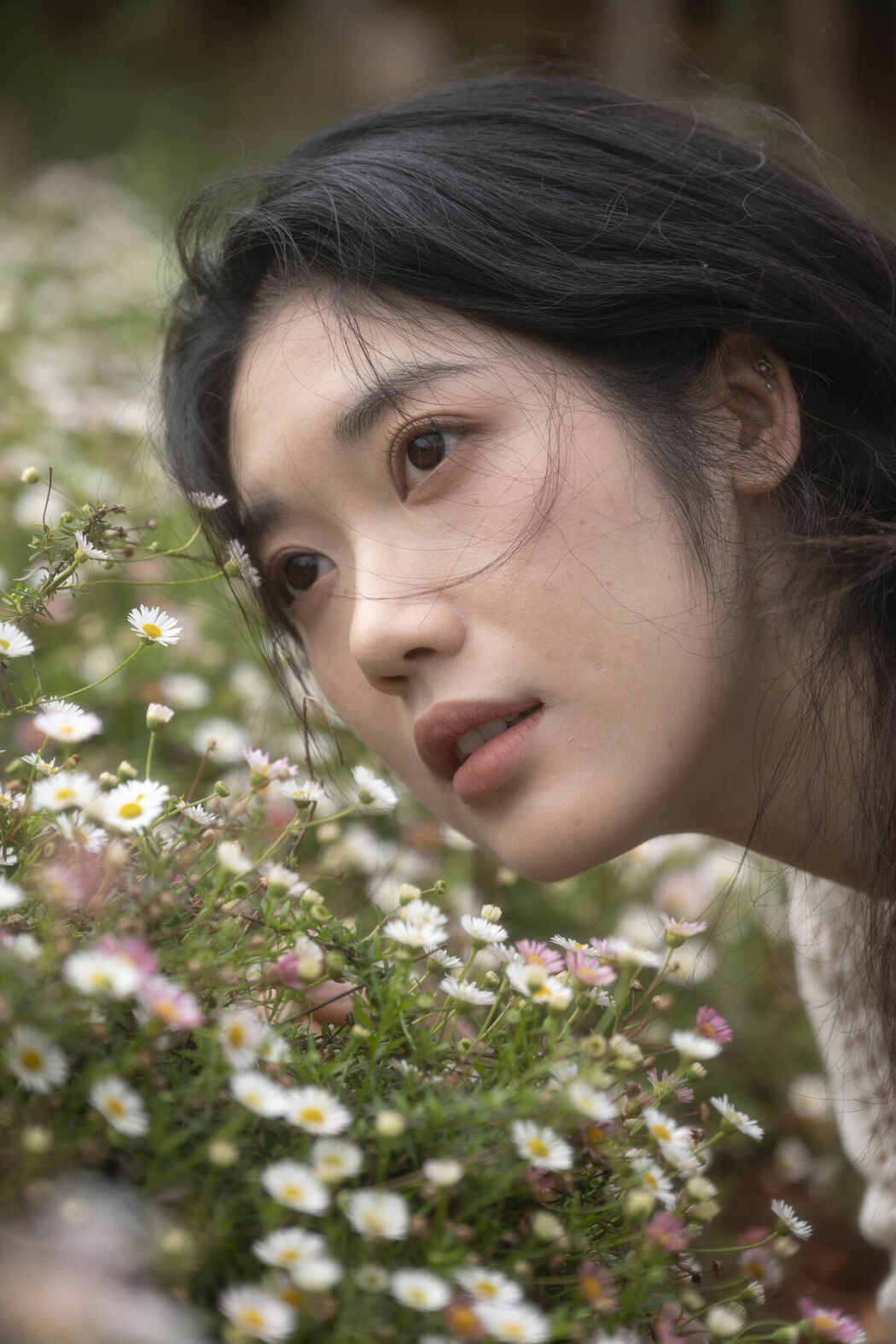 YiTuYu艺图语 Vol.9475 Fei Sato Ni Ni (29P)