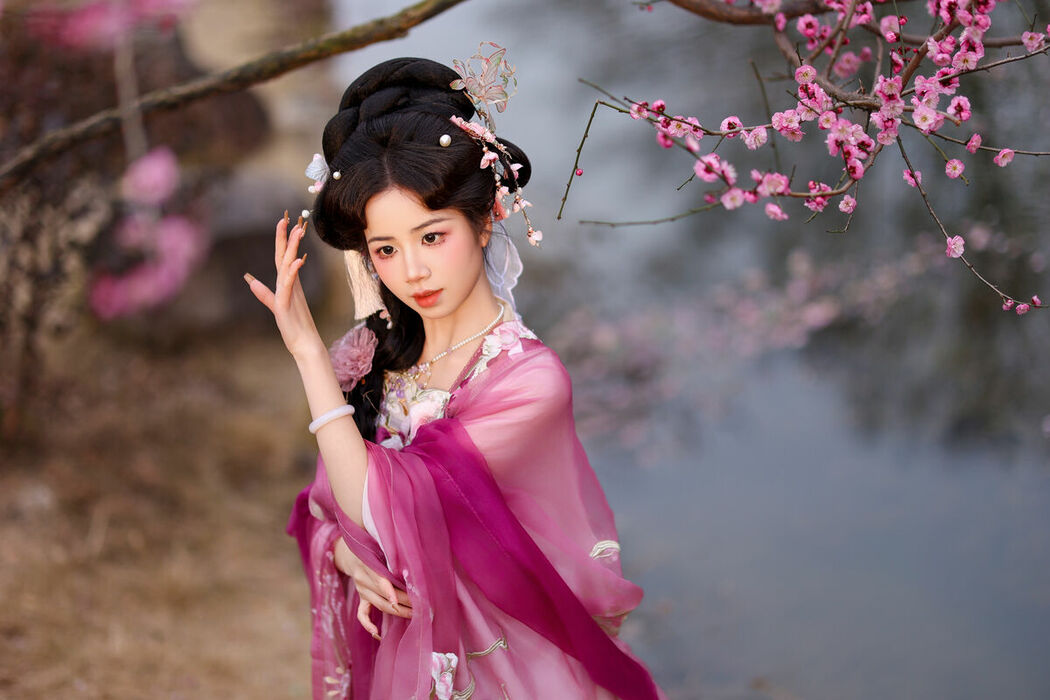 YiTuYu艺图语 Vol.9473 Xiao Du Tong Xue (34P)