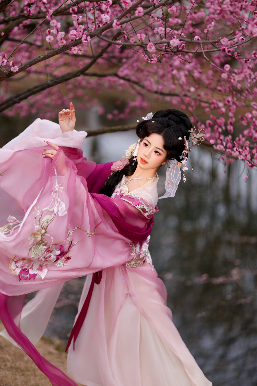 YiTuYu艺图语 Vol.9473 Xiao Du Tong Xue (34P)