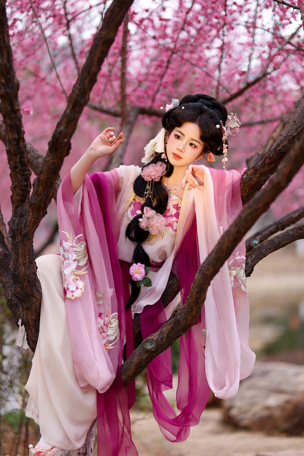 YiTuYu艺图语 Vol.9473 Xiao Du Tong Xue (34P)