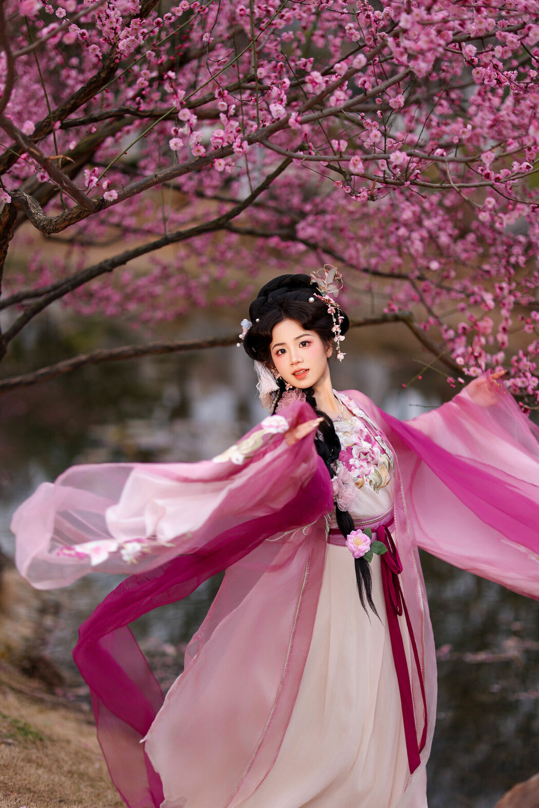 YiTuYu艺图语 Vol.9473 Xiao Du Tong Xue (34P)