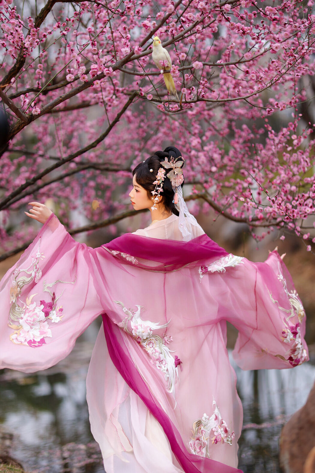 YiTuYu艺图语 Vol.9473 Xiao Du Tong Xue (34P)