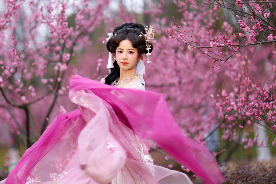 YiTuYu艺图语 Vol.9473 Xiao Du Tong Xue (34P)