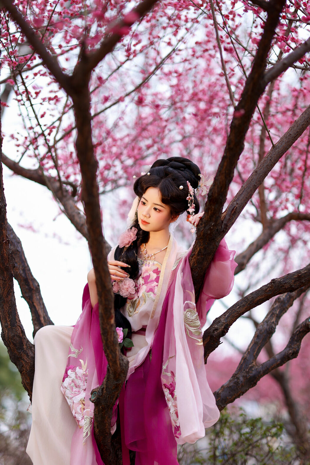 YiTuYu艺图语 Vol.9473 Xiao Du Tong Xue (34P)