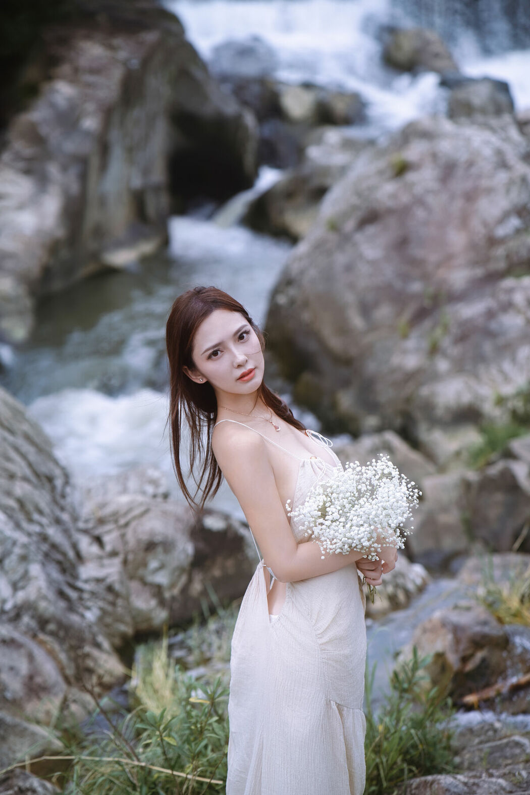 YiTuYu艺图语 Vol.9476 Ying Er YY (43P)