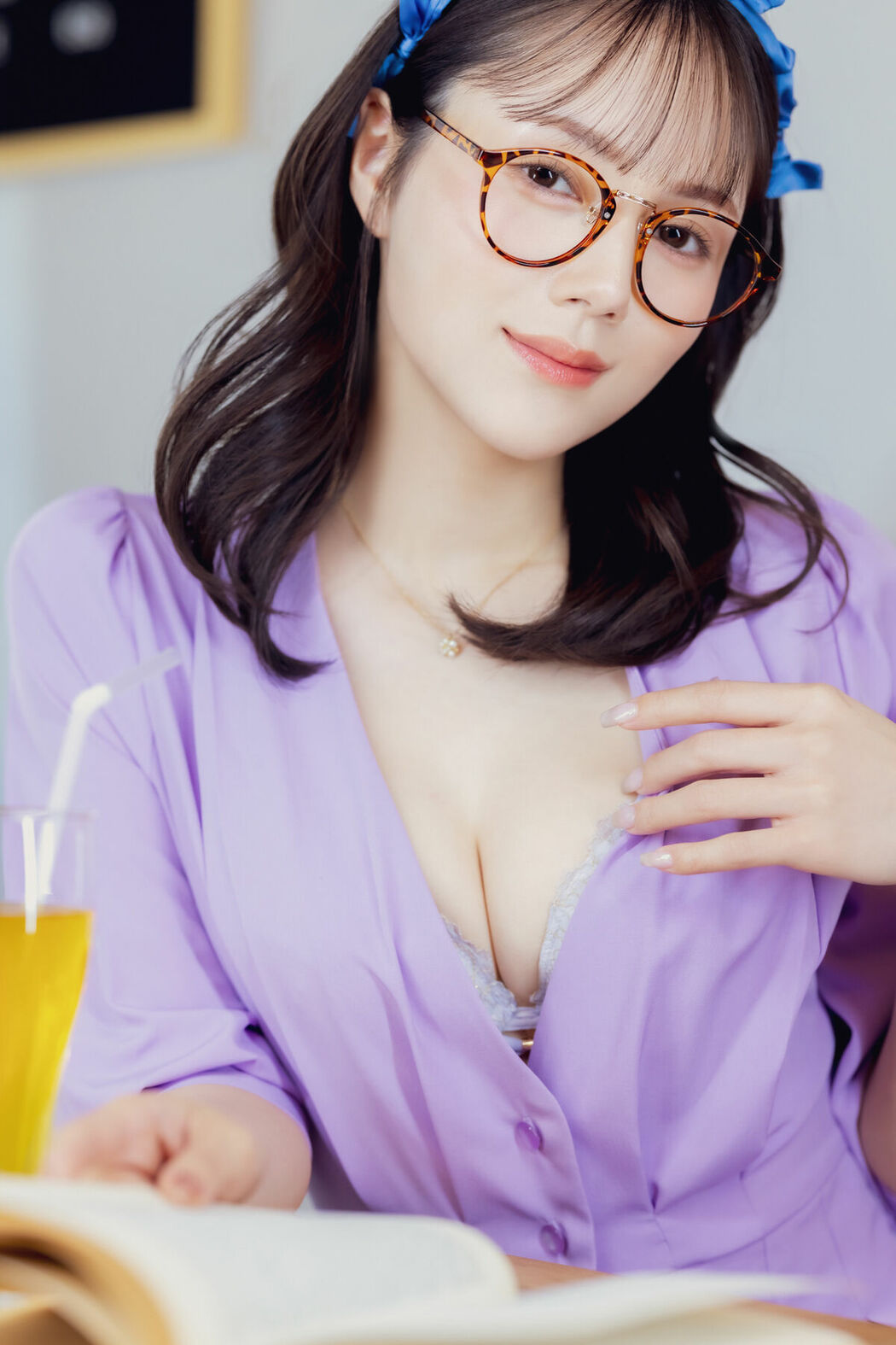 JP Suzumori Remu 涼森れむ – FRIDAYデジタル写真集 White Sun (52P)