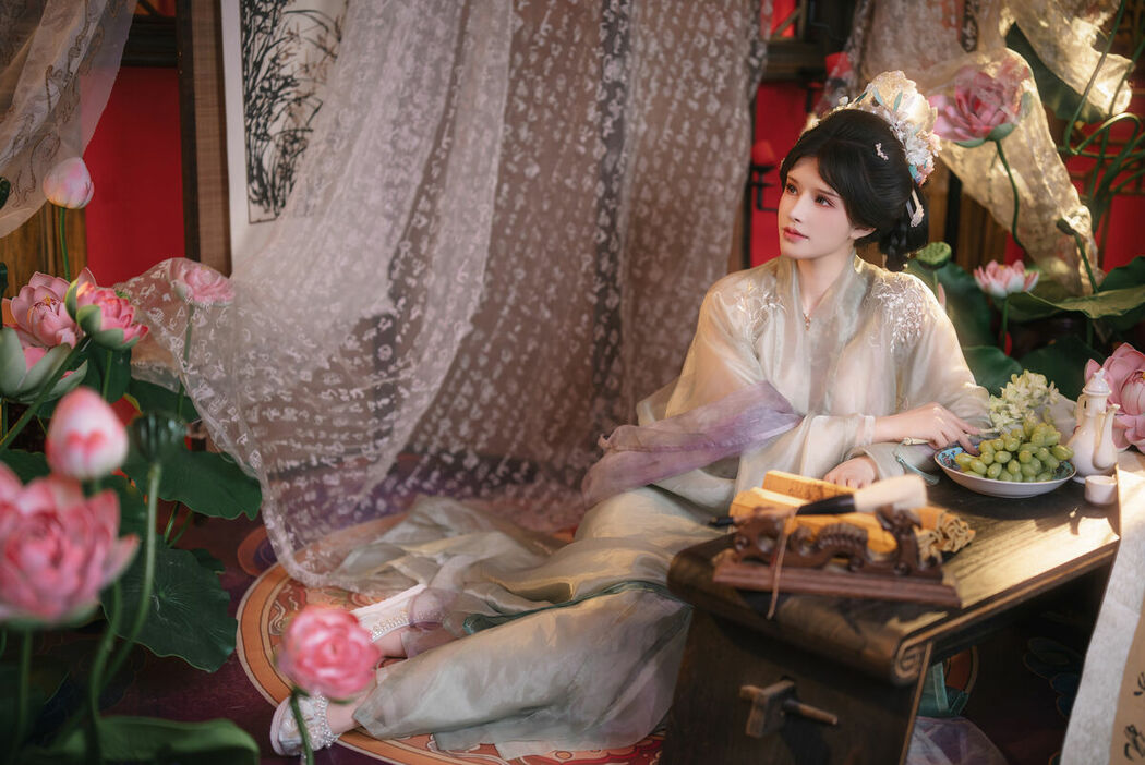 Coser@鹿八岁 – 粽你枕相思 Part01 (66P – 1V)