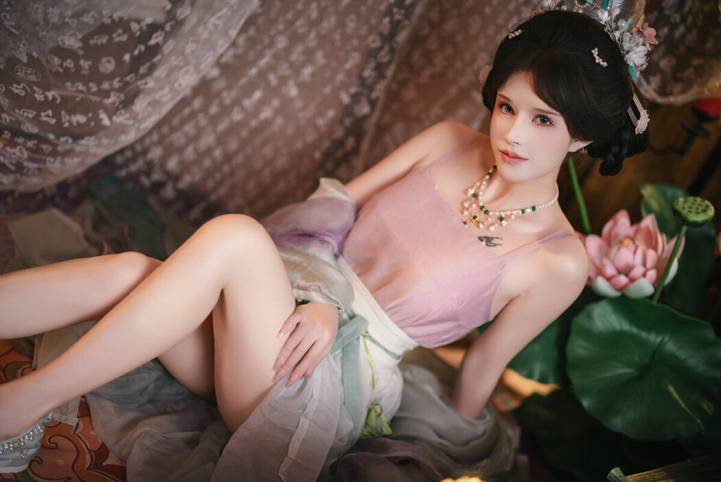 Coser@鹿八岁 – 粽你枕相思 Part01 (66P – 1V)