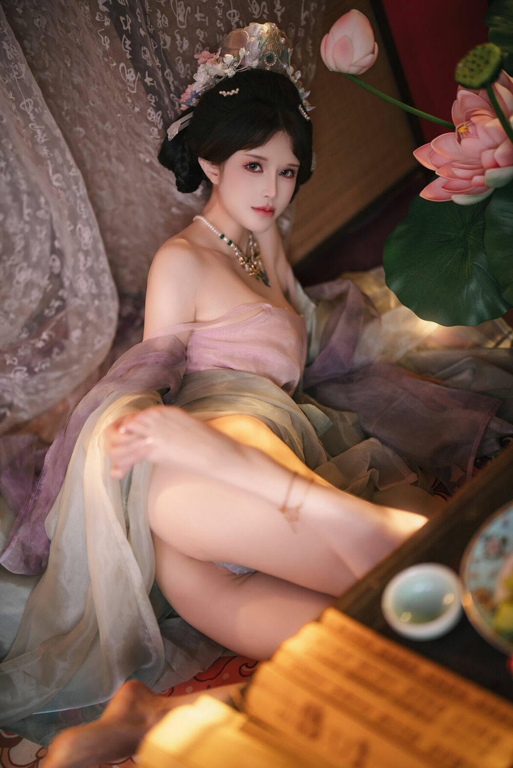 Coser@鹿八岁 – 粽你枕相思 Part01 (66P – 1V)