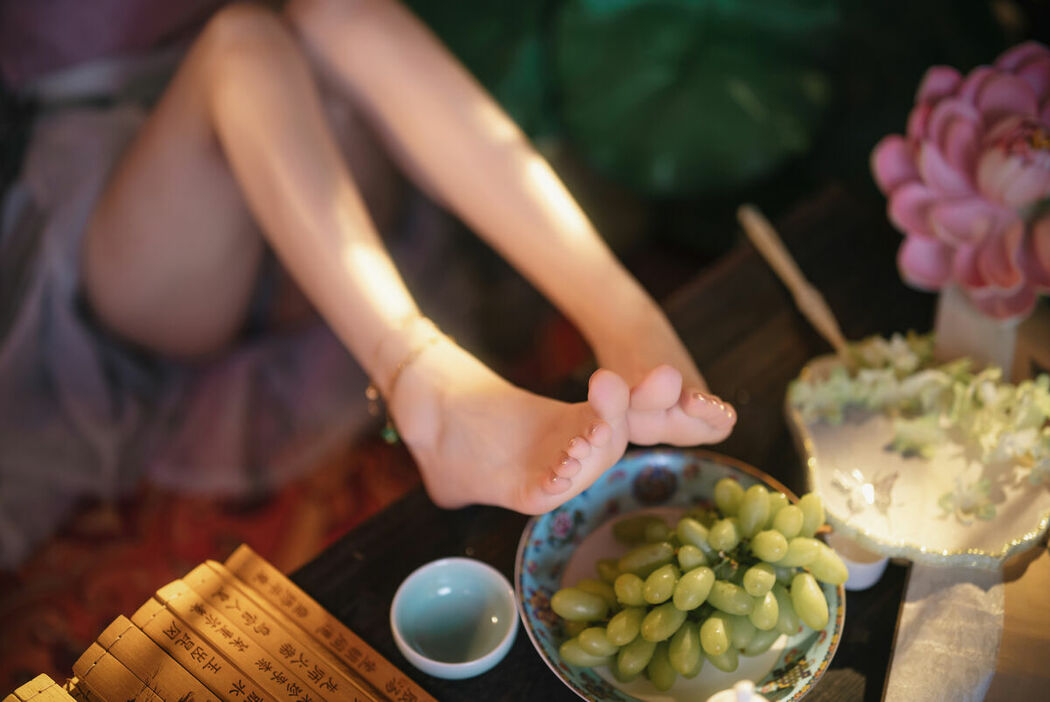Coser@鹿八岁 – 粽你枕相思 Part01 (66P – 1V)
