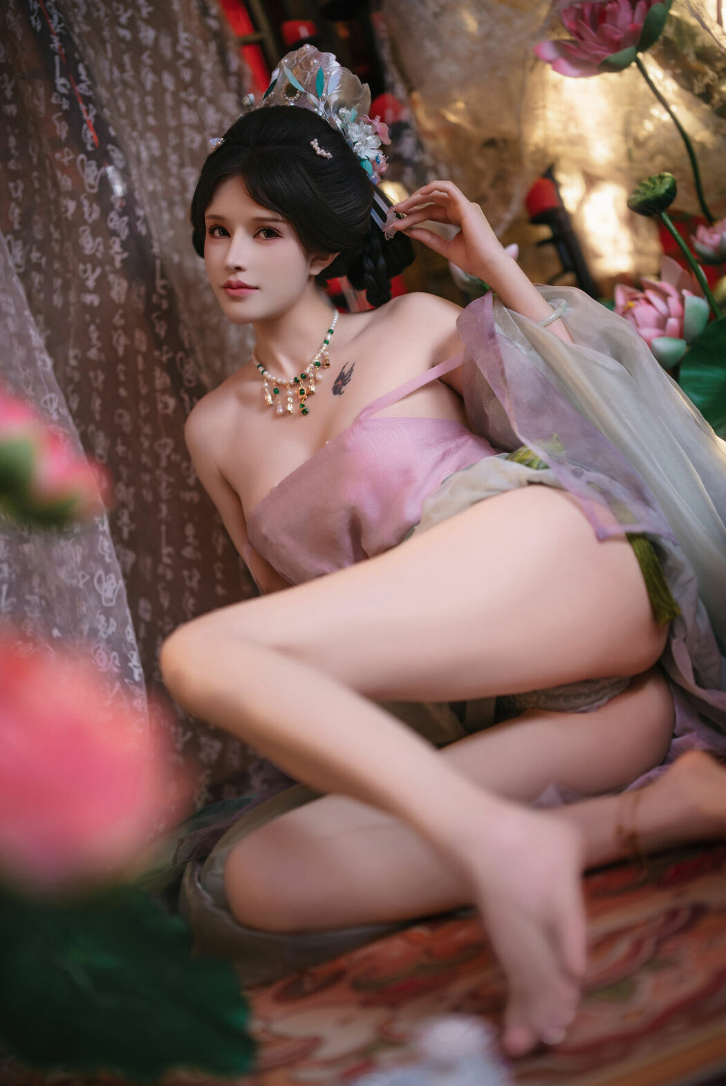 Coser@鹿八岁 – 粽你枕相思 Part01 (66P – 1V)