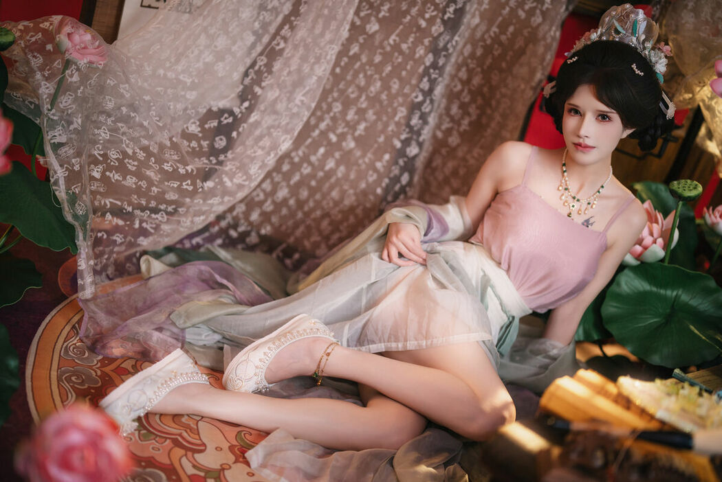 Coser@鹿八岁 – 粽你枕相思 Part01 (66P – 1V)