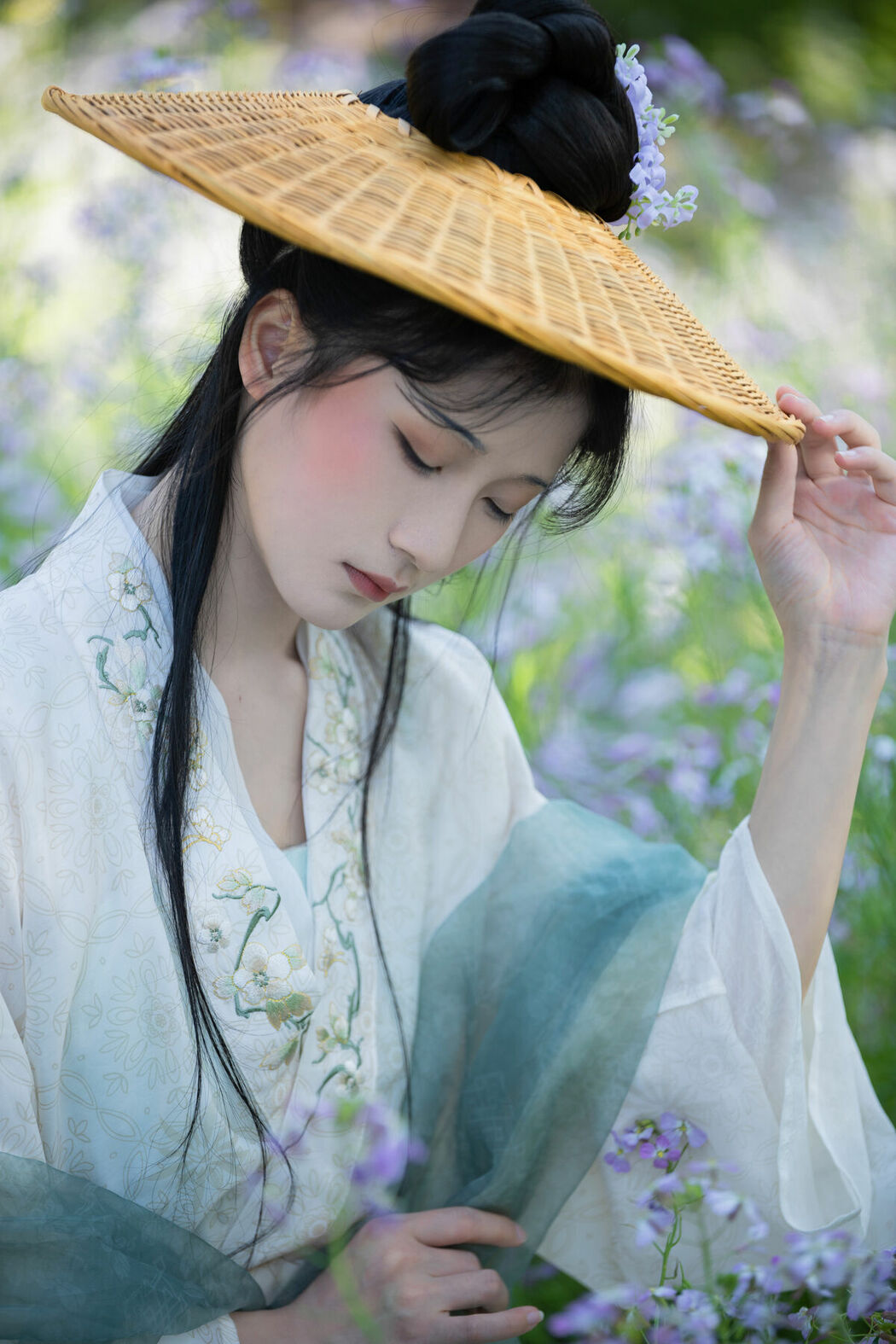 YiTuYu艺图语 Vol.9487 Gua Gua Ding Gua Gu (18P)