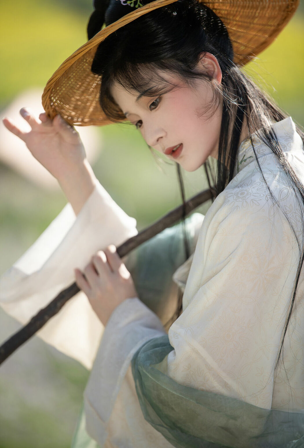 YiTuYu艺图语 Vol.9487 Gua Gua Ding Gua Gu (18P)