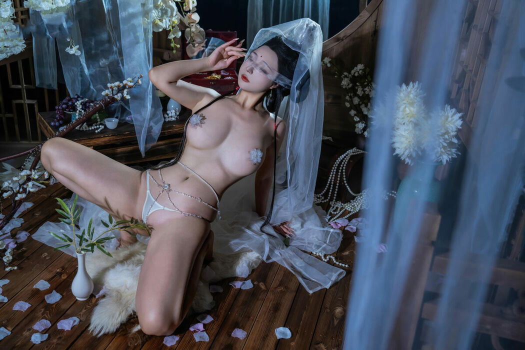 Coser@yuuhui玉汇 – 欲观音 Part02 (68P)