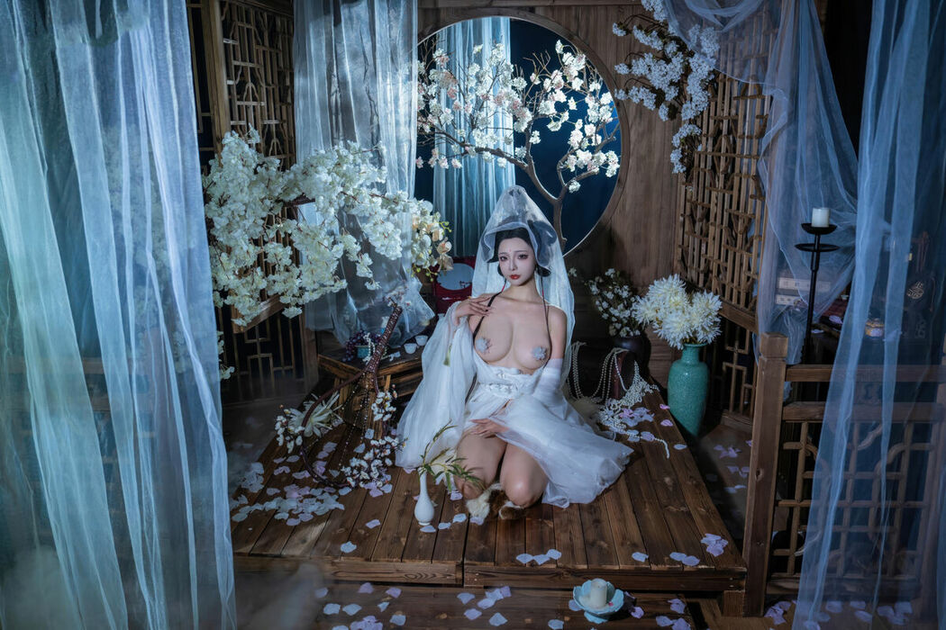 Coser@yuuhui玉汇 – 欲观音 Part01 (69P – 1V)