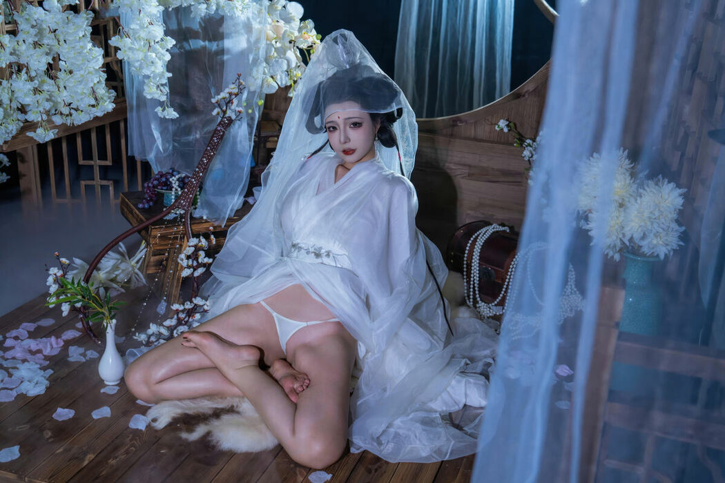 Coser@yuuhui玉汇 – 欲观音 Part01 (69P – 1V)